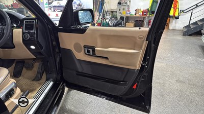 Lot 168 - 2004 LAND ROVER RANGE ROVER VOGUE V8 AUTO