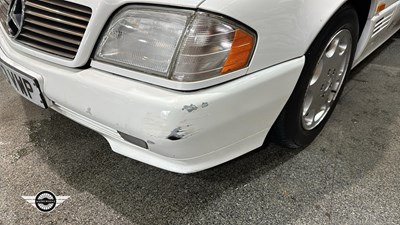Lot 856 - 1995 MERCEDES SL280 AUTO