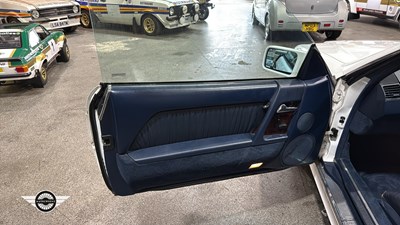 Lot 856 - 1995 MERCEDES SL280 AUTO