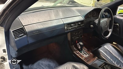 Lot 856 - 1995 MERCEDES SL280 AUTO
