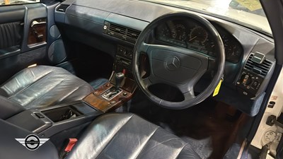 Lot 856 - 1995 MERCEDES SL280 AUTO