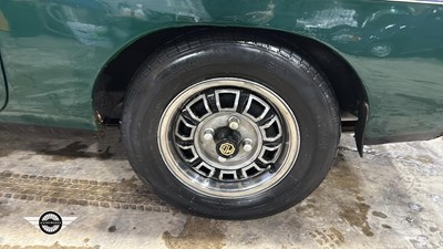 Lot 606 - 1975 MG B GT