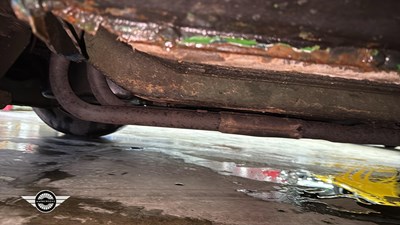 Lot 606 - 1975 MG B GT