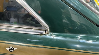 Lot 606 - 1975 MG B GT