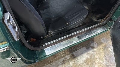 Lot 606 - 1975 MG B GT