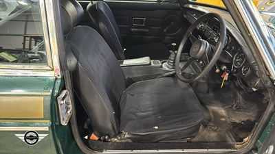 Lot 606 - 1975 MG B GT
