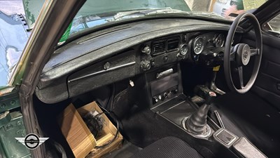 Lot 606 - 1975 MG B GT