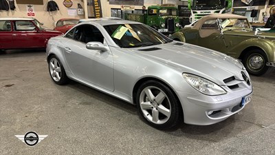 Lot 872 - 2005 MERCEDES SLK 350 AUTO