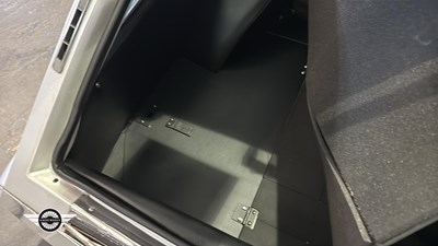 Lot 604 - 1976 JENSEN GT