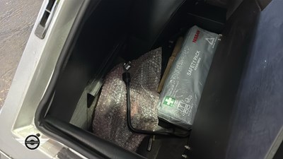 Lot 604 - 1976 JENSEN GT