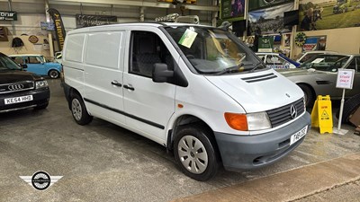 Lot 824 - 1999 MERCEDES VITO 113