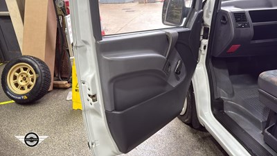Lot 824 - 1999 MERCEDES VITO 113