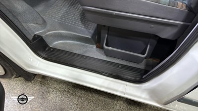 Lot 824 - 1999 MERCEDES VITO 113