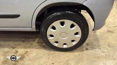 Lot 830 - 2003 SUZUKI ALTO GL