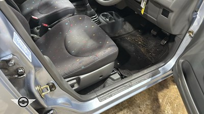 Lot 830 - 2003 SUZUKI ALTO GL