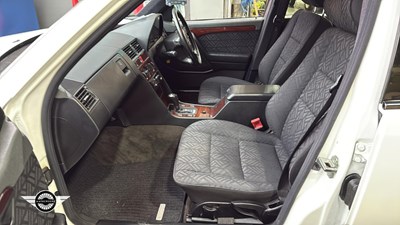 Lot 899 - 1994 MERCEDES C200 AUTO