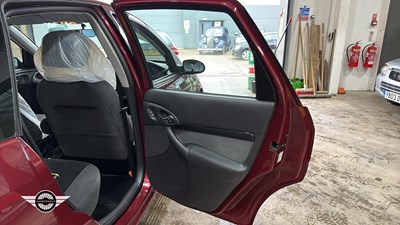 Lot 770 - 2004 FORD FOCUS GHIA