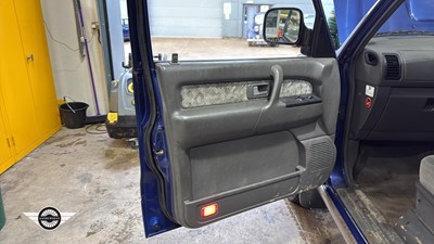 Lot 601 - 2004 ISUZU TROOPER DUTY DT LWB