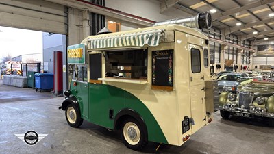 Lot 816 - 1954 MORRIS J