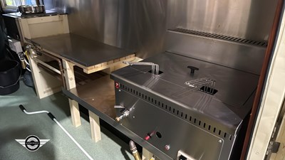 Lot 816 - 1954 MORRIS J