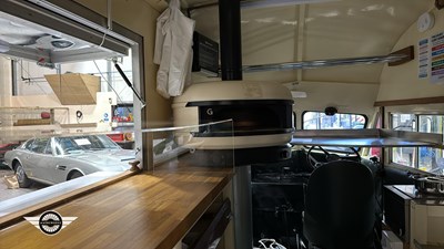 Lot 816 - 1954 MORRIS J