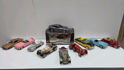 Lot 871 - BOX OF MOSTLY 1-18 SCALE DIE CAST MODELS