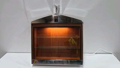Lot 199 - ROLLS ROYCE GRILLE DISPLAY CASE WITH GLASS DOORS & LIGHT