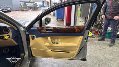 Lot 842 - 2005 BENTLEY CONTINENTAL FLYING SPUR A