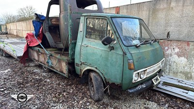 Lot 890 - 1977 TOYOTA HI-ACE