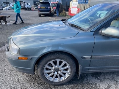 Lot 469 - 2001 VOLVO S80 2.4 AUTO