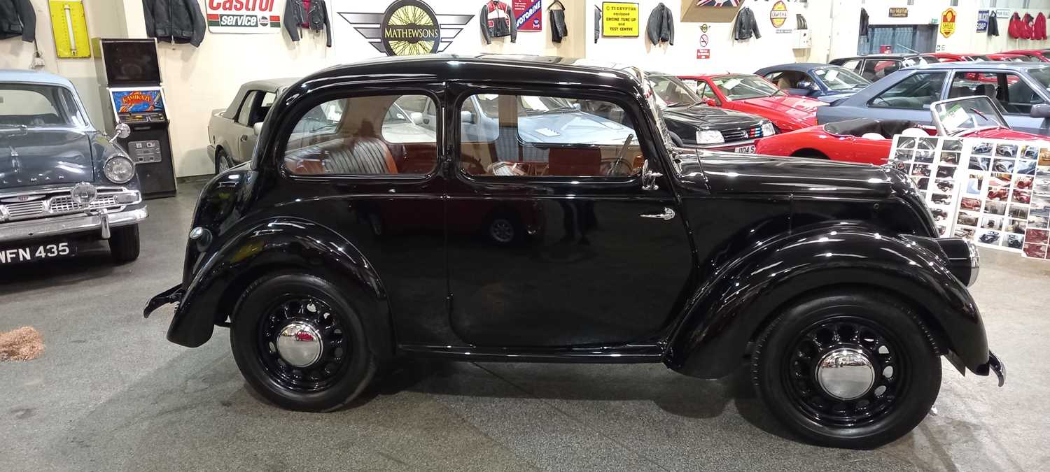 Lot 102 - 1946 MORRIS 8