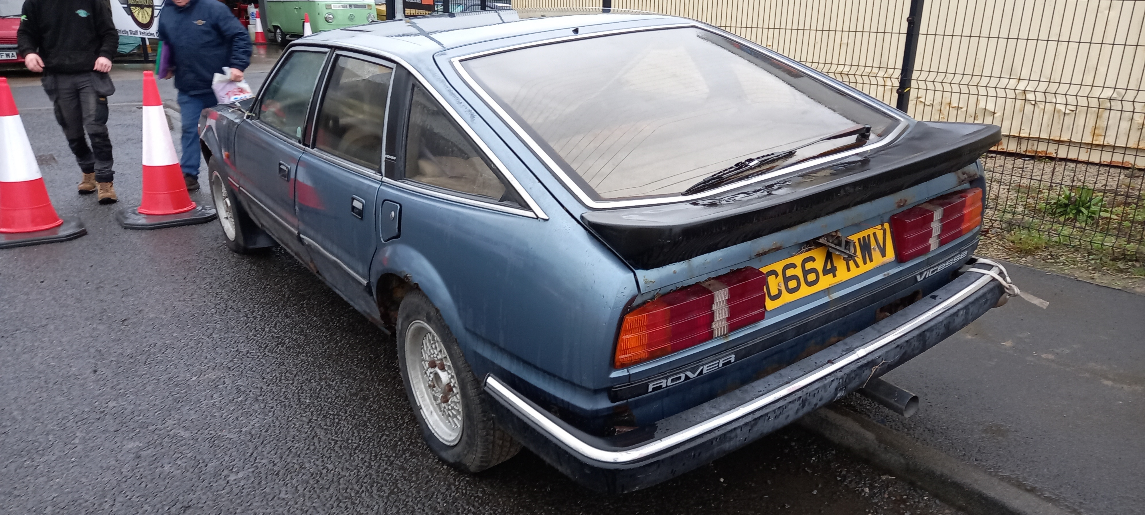 Lot 32 - 1986 ROVER SD1