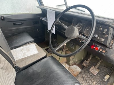 Lot 17 - 1972 LAND ROVER SERIES 3