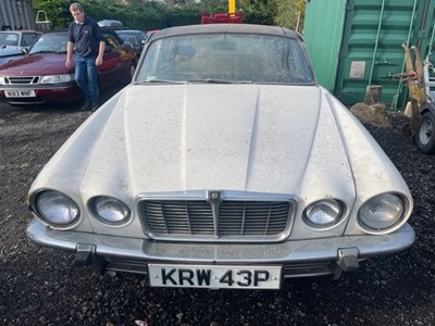 Lot 379 - 1975 JAGUAR XJ 3.4 AUTO