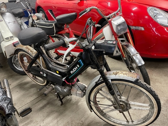 Lot 233 - 1980 PUCH MOPED