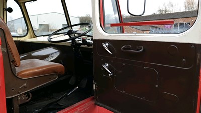 Lot 399 - 1957 LEYLAND COMET