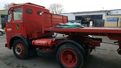 Lot 399 - 1957 LEYLAND COMET