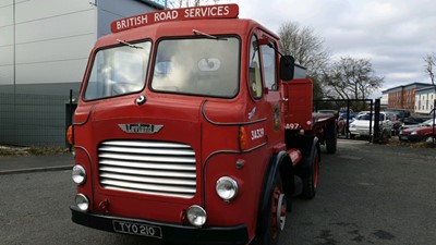 Lot 399 - 1957 LEYLAND COMET