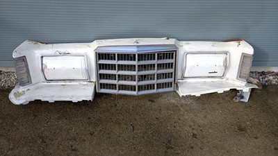 Lot 91 - 1979 FORD THUNDERBIRD FRONT END WALL ART