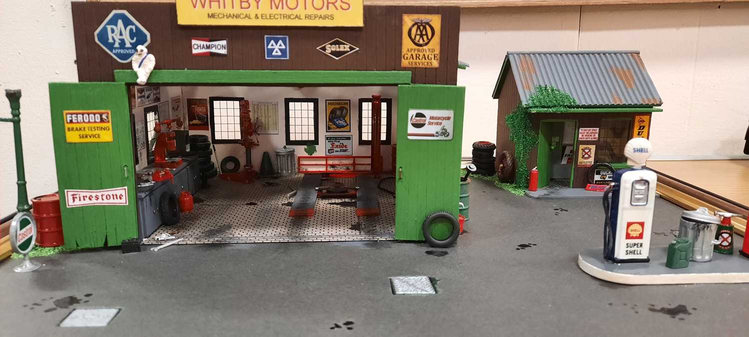 Lot 463 - WHITBY MOTORS MODEL GARAGE