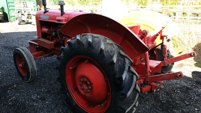 Lot 429 - 50s/60s NUFFIELD 3 CYLINDER TRACTOR