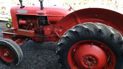 Lot 429 - 50s/60s NUFFIELD 3 CYLINDER TRACTOR