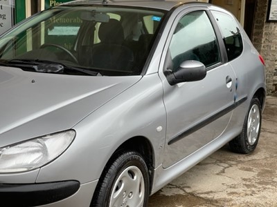 Lot 427 - 2001 PEUGEOT 206