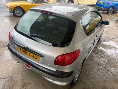 Lot 427 - 2001 PEUGEOT 206