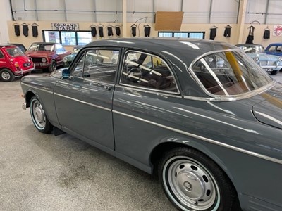 Lot 475 - 1966 VOLVO 131