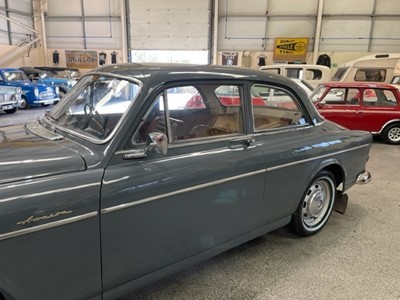 Lot 475 - 1966 VOLVO 131