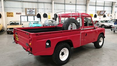 Lot 208 - 1984 LAND ROVER SERIES III 109" - 4 CYL