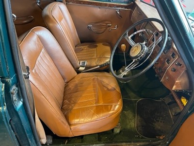 Lot 290 - 1957 MG MAGNETTE