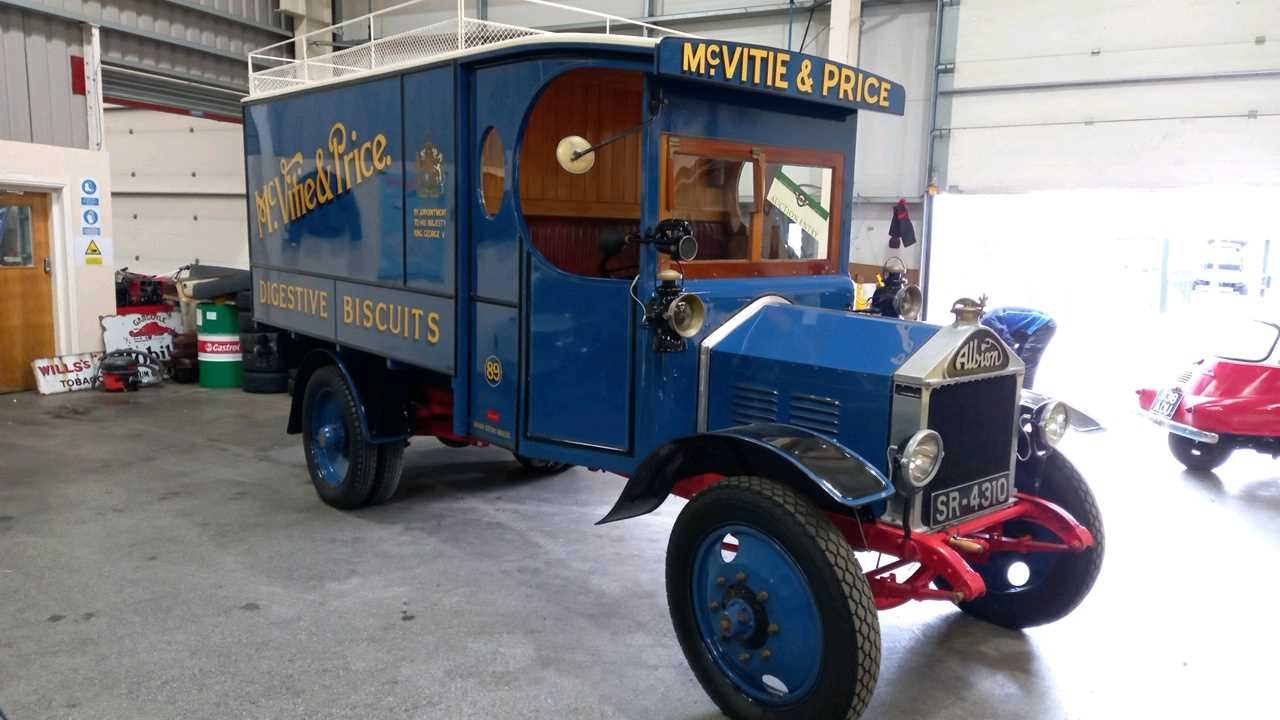 Lot 335 - 1924 ALBION LORRY