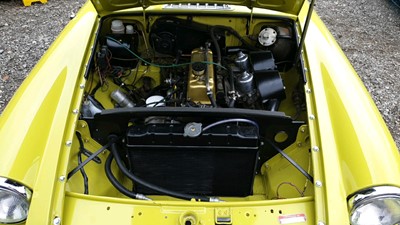 Lot 362 - 1974 MG B GT